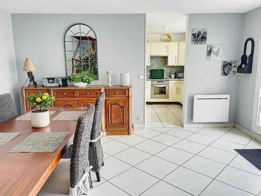 Le Capucine - Rive De Compiegne Apartman Kültér fotó